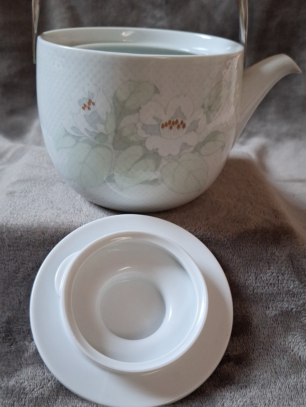 Rosenthal Tea Pot - Picture 8 of 11